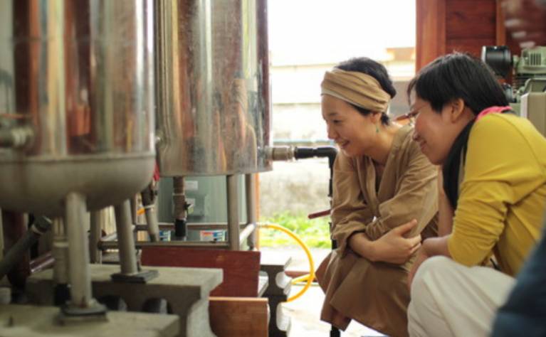 オーガニック月桃収穫＆蒸留体験